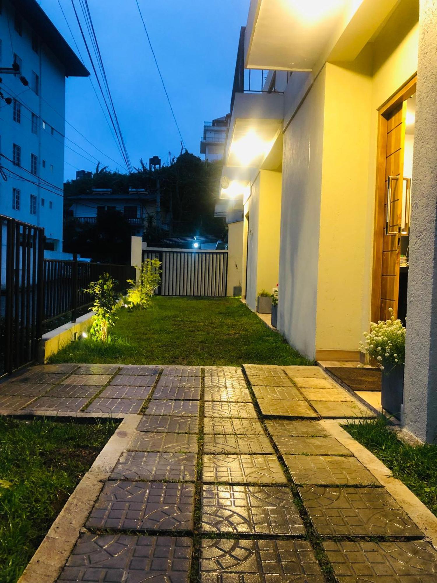 Hotel R21 Nuwara Eliya Exterior foto